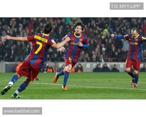 头发倒梳的足球明星如何在赛场上展现独特魅力与风格 头发倒梳的足球明星如何在赛场上展现独特魅力与风格