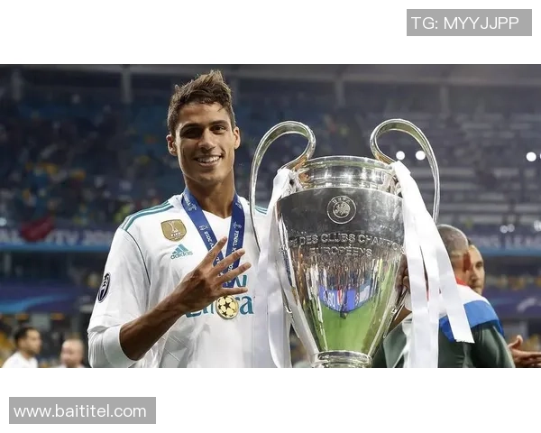 近期足球明星退役名单揭晓传奇球员告别绿茵场的感人时刻