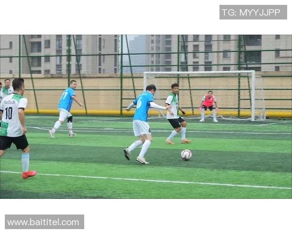 杭州足球队与广州足球队赛后复盘分析比赛节奏与战术表现